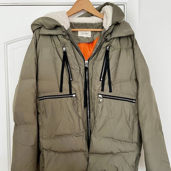 Orolay green down jacket (size M) - Picture 1 of 3